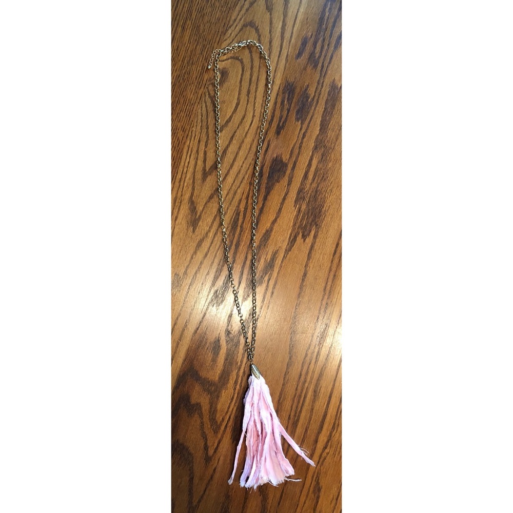 pink tassle necklace